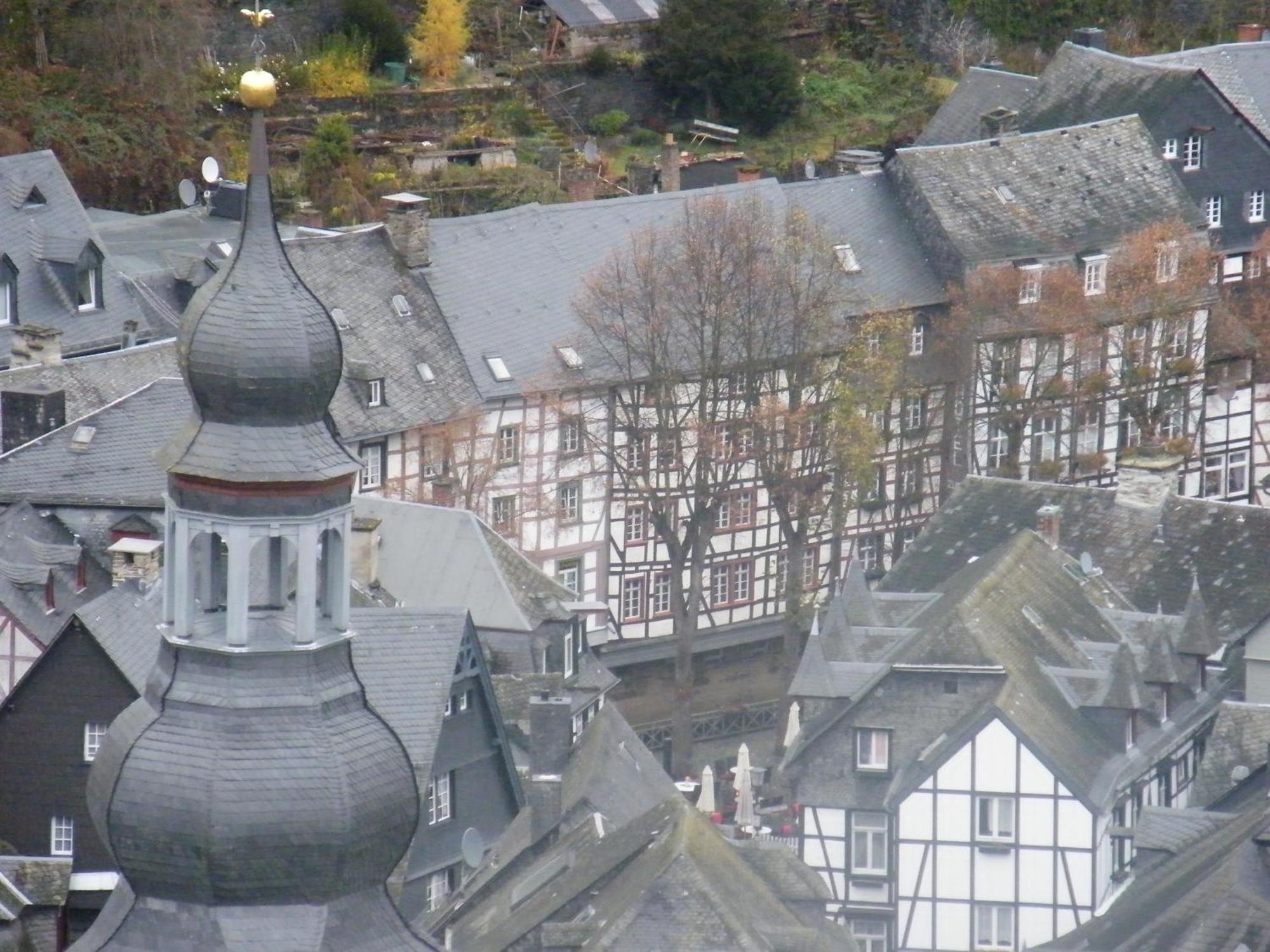 Apartment Am Fluss Im Haus An Der Rur Monschau Exterior photo