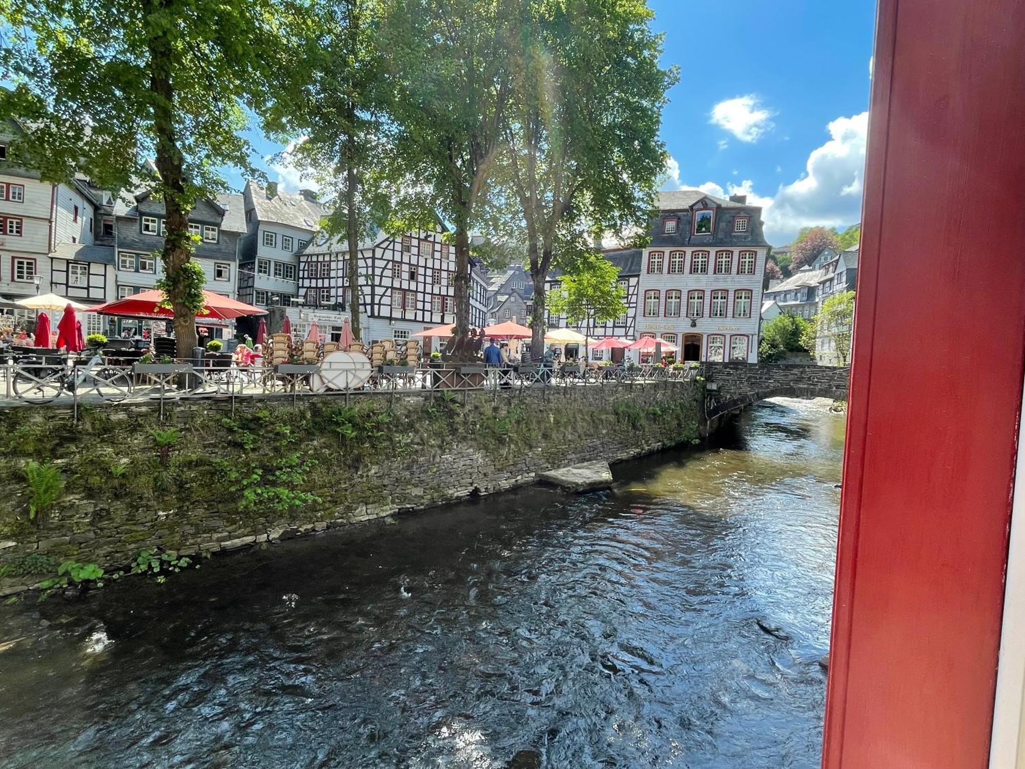 Apartment Am Fluss Im Haus An Der Rur Monschau Exterior photo